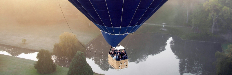 Baptême en montgolfière au lever du jour Baptême en montgolfière au lever du jour
